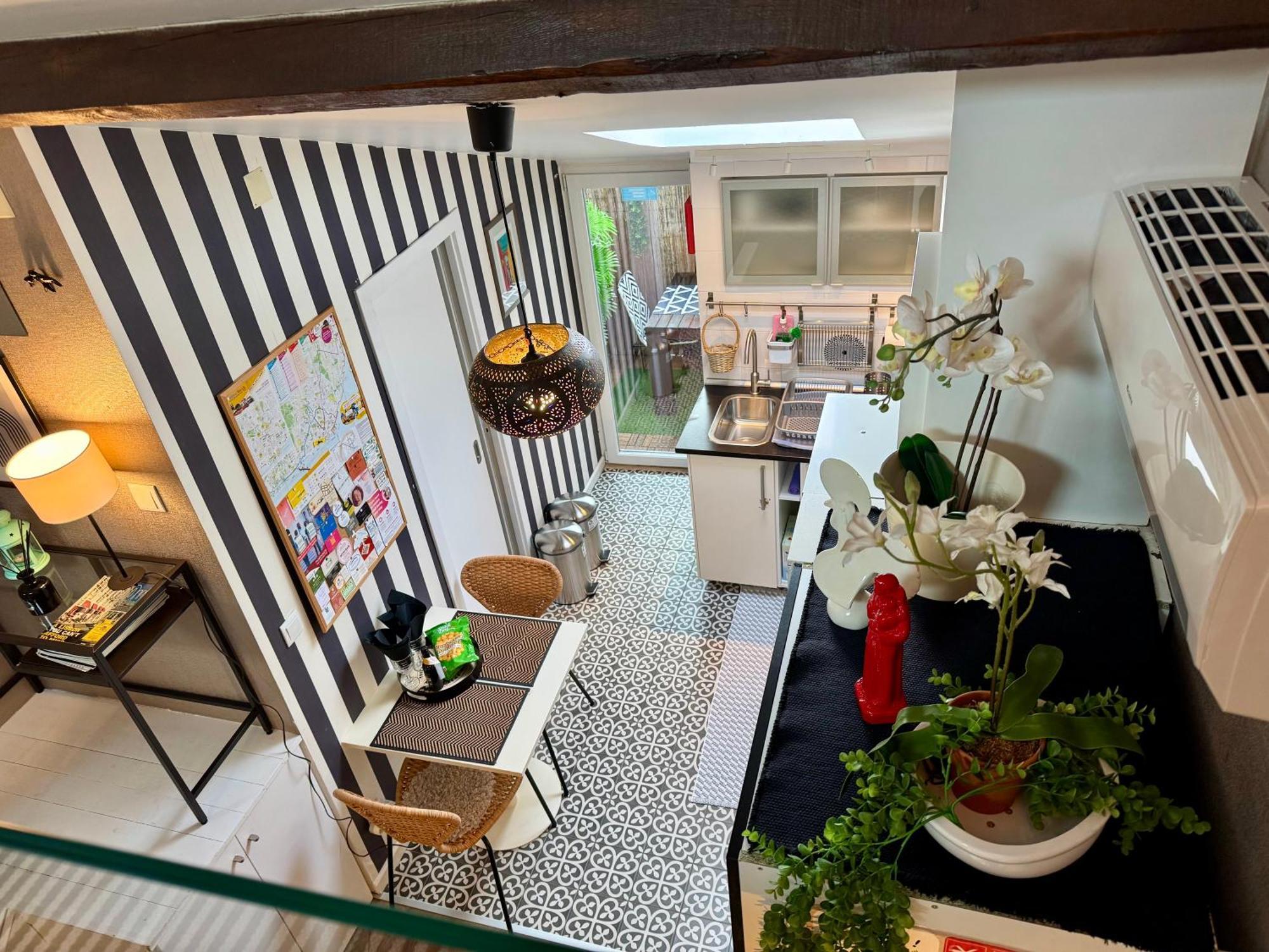 Studios With Mezzanine Rua Da Moeda Lisbon Exterior photo